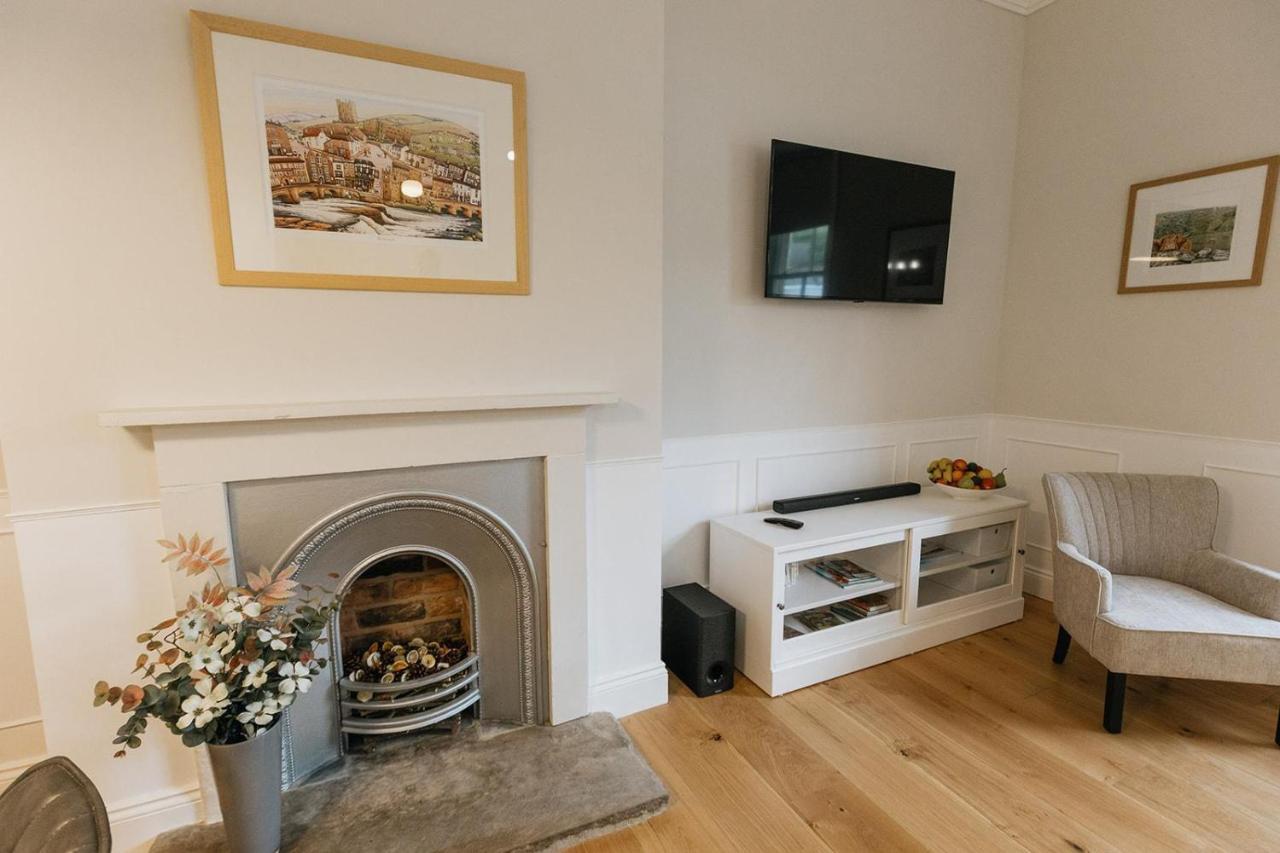 Wensleydale, Old School Rooms - Ground Floor Luxury Apartment In Richmond, North Yorkshire Richmond  Extérieur photo
