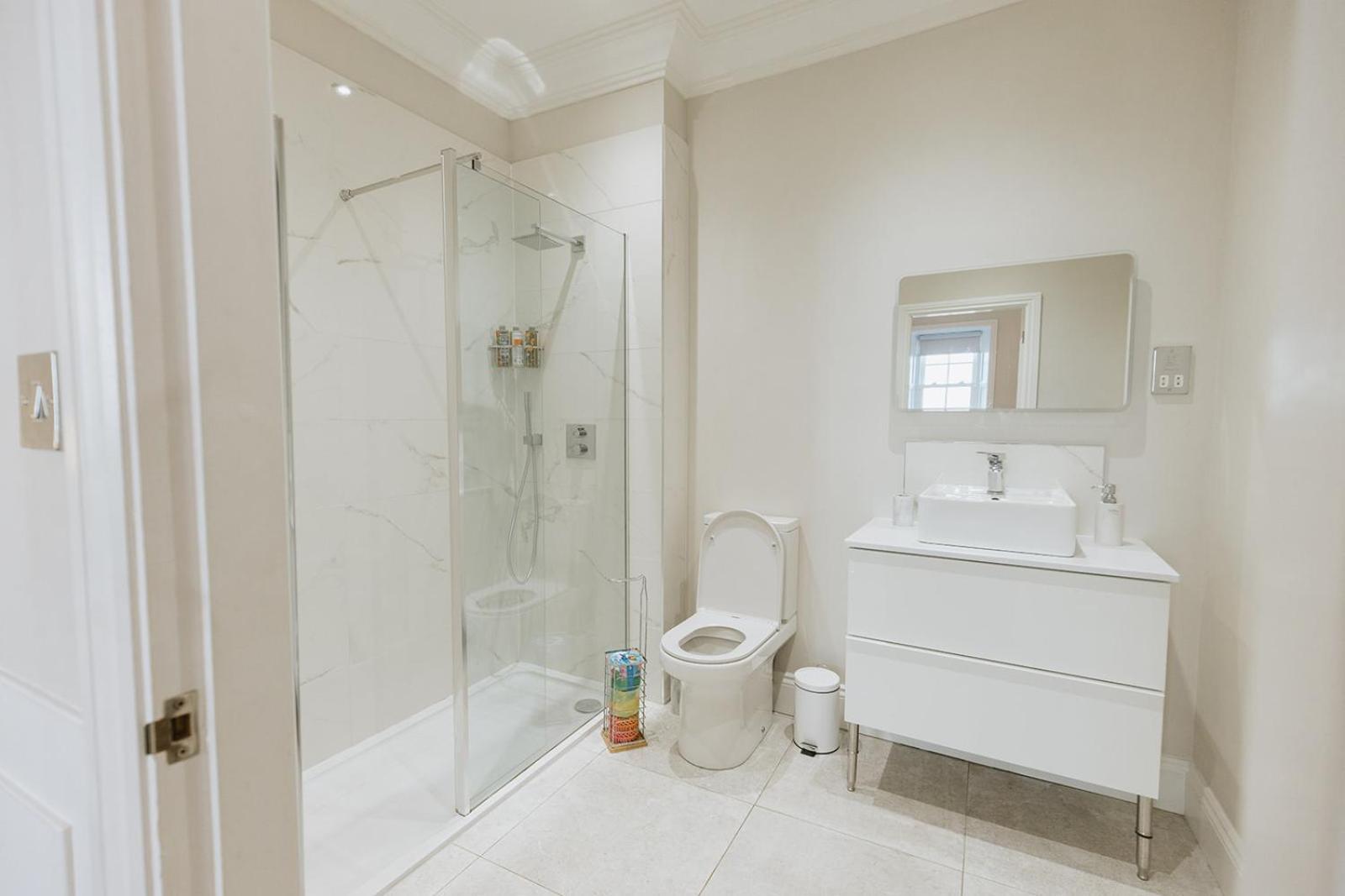 Wensleydale, Old School Rooms - Ground Floor Luxury Apartment In Richmond, North Yorkshire Richmond  Extérieur photo