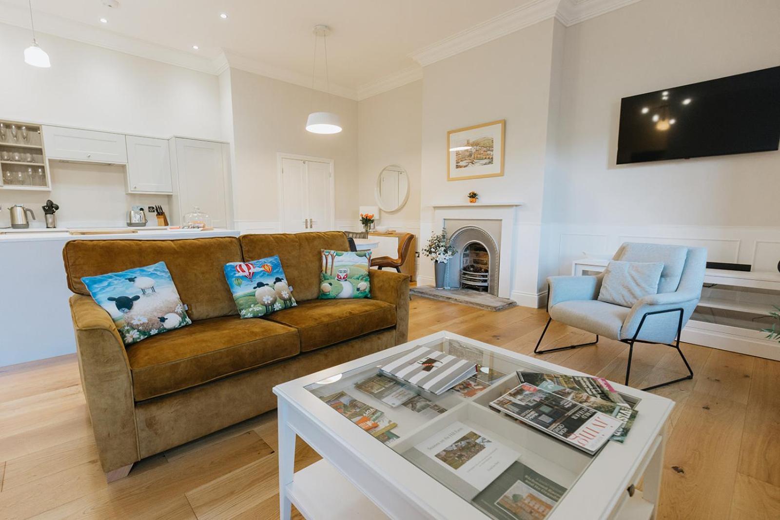 Wensleydale, Old School Rooms - Ground Floor Luxury Apartment In Richmond, North Yorkshire Richmond  Extérieur photo